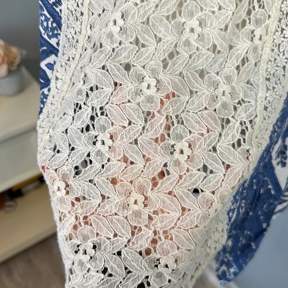 Umgee Lace Country Cottage Tank Top - Picture 3 of 5